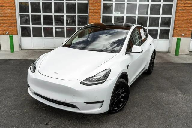 2022 Tesla Model Y Long Range Dual Motor All-Wheel Drive