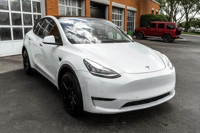 2022 Tesla Model Y Long Range Dual Motor All-Wheel Drive