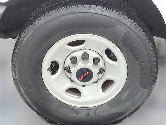 2023 GMC Savana Cargo RWD 3500 Extended Wheelbase Work Van