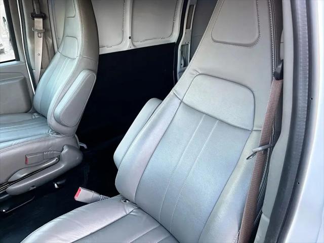 2025 Chevrolet Express Cargo Van RWD 2500 Extended Wheelbase WT
