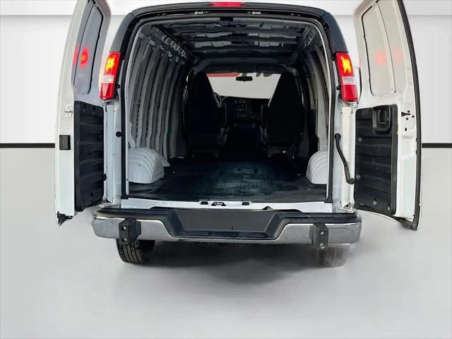 2025 Chevrolet Express Cargo Van RWD 2500 Extended Wheelbase WT