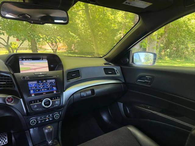2016 Acura ILX Premium/A-Spec Package