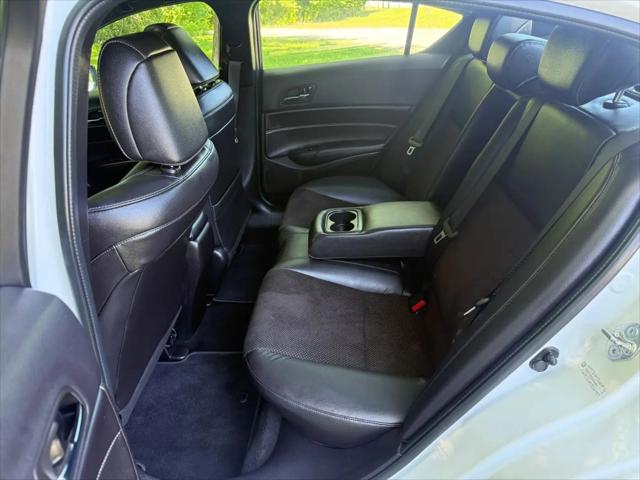 2016 Acura ILX Premium/A-Spec Package