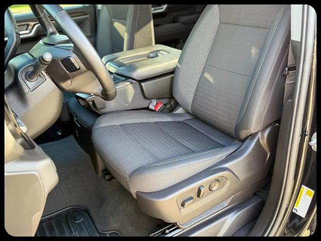 2026 Chevrolet Silverado 1500 4WD Crew Cab Standard Bed LT