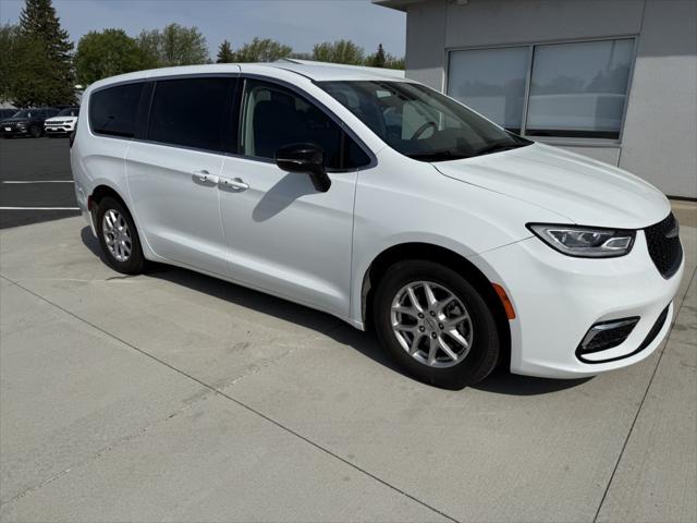 2024 Chrysler Pacifica Touring L for sale in Kimball, MN