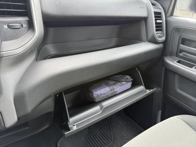 2022 Ram 3500 Tradesman Crew Cab 4x4 6'4" Box