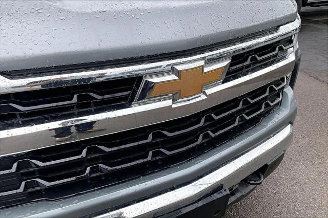 2023 Chevrolet Silverado 1500 4WD Crew Cab Short Bed LT with 2FL