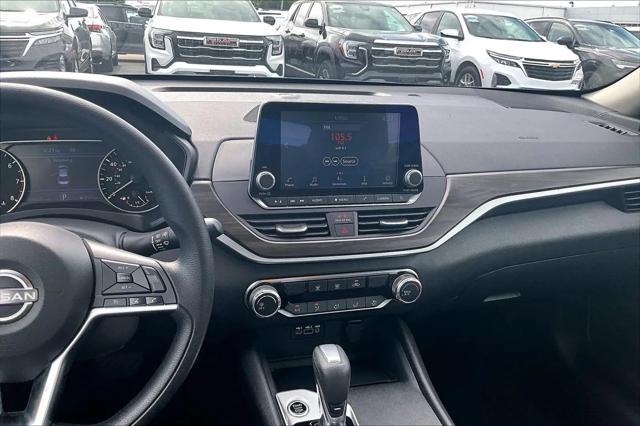 2025 Nissan Altima SV FWD