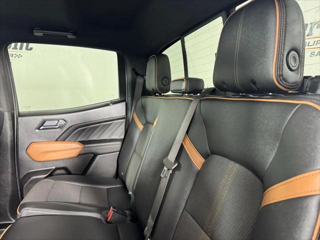 2025 GMC Canyon 4WD AT4