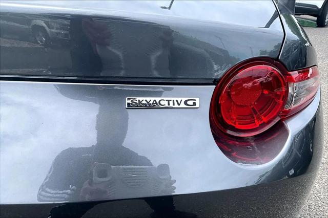 2023 Mazda Mazda3 2.5 S Premium