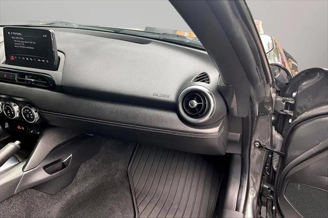 2023 Mazda Mazda3 2.5 S Premium