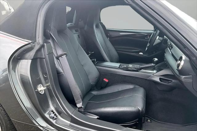 2023 Mazda Mazda3 2.5 S Premium