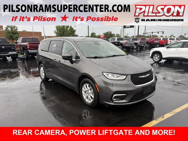 2023 Chrysler Pacifica Touring L for sale in Charleston, IL