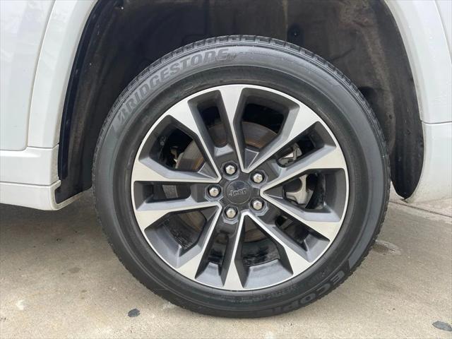 2022 Jeep Grand Cherokee L Overland 4x2