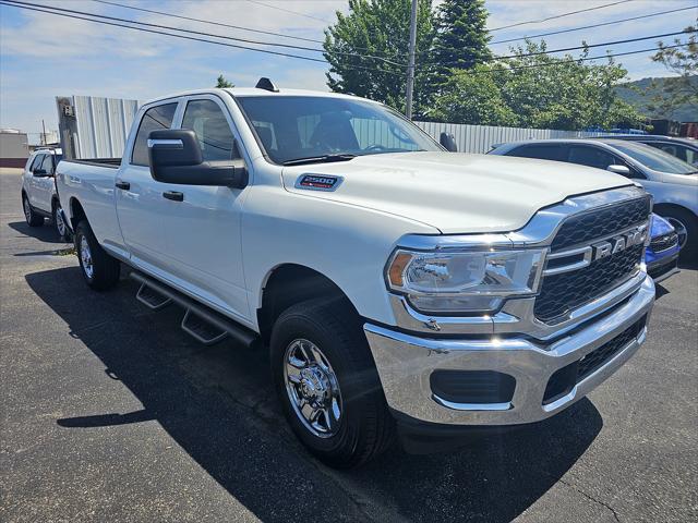2024 RAM 2500 Tradesman Crew Cab 4x4 8 Box 2024 RAM 2500 Tradesman Crew Cab 4x4 8 Box