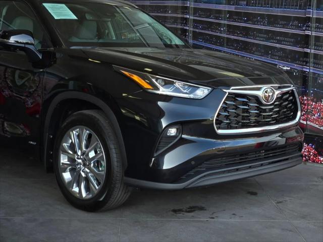 2026 Toyota Highlander Hybrid Limited