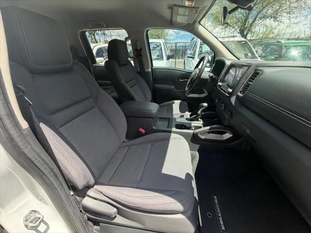 2022 Nissan Frontier Crew Cab Long Bed SV 4x2