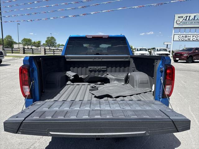 2023 GMC Sierra 1500 4WD Crew Cab Short Box Elevation with 3SB