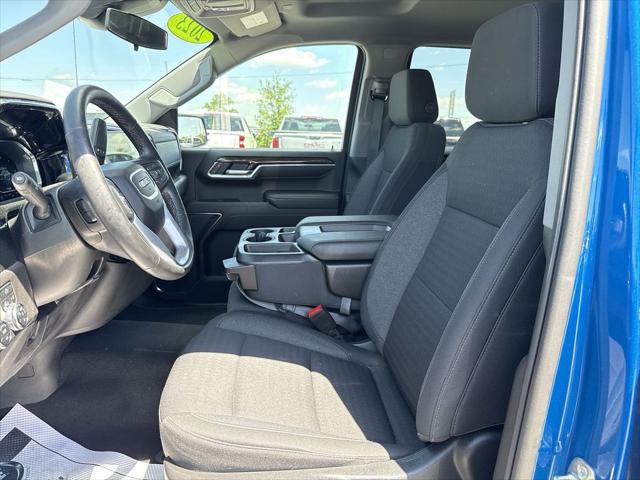 2023 GMC Sierra 1500 4WD Crew Cab Short Box Elevation with 3SB