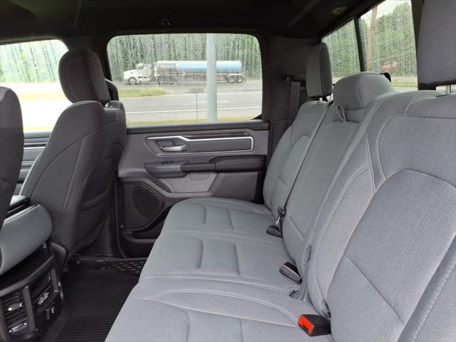 2022 Ram 1500 Big Horn Crew Cab 4x4 6'4" Box