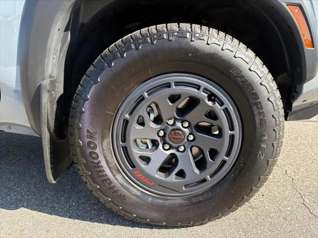 2025 Nissan Frontier Crew Cab PRO-4X 4x4