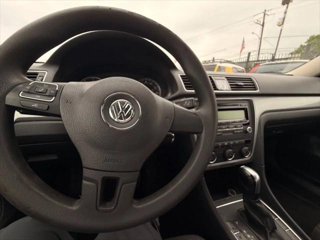 2015 Volkswagen Passat 1.8T S