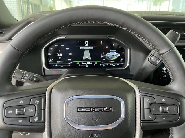 2024 GMC Sierra 2500HD 4WD Crew Cab Standard Bed Denali