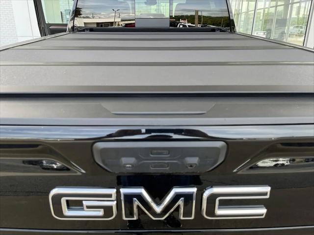 2024 GMC Sierra 2500HD 4WD Crew Cab Standard Bed Denali