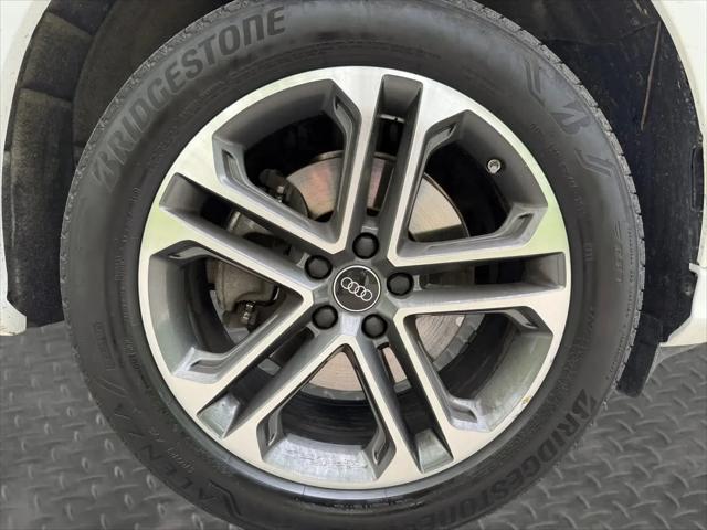 2025 Audi Q5 Premium TFSI quattro S tronic