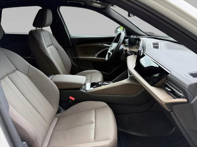 2025 Audi Q5 Premium TFSI quattro S tronic