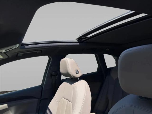 2025 Audi Q5 Premium TFSI quattro S tronic