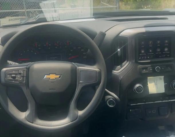 2026 Chevrolet Silverado 2500HD Crew Cab, Standard Bed, Custom, RWD