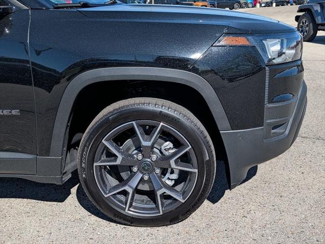 2026 Jeep Cherokee CHEROKEE OVERLAND 4X4