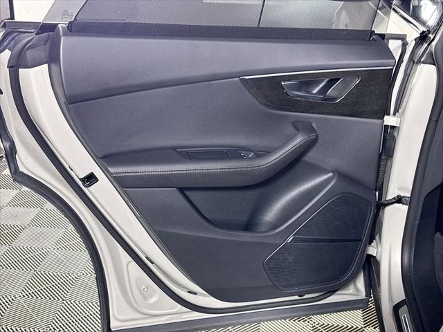 2023 Audi Q8 Premium Plus 55 TFSI quattro Tiptronic