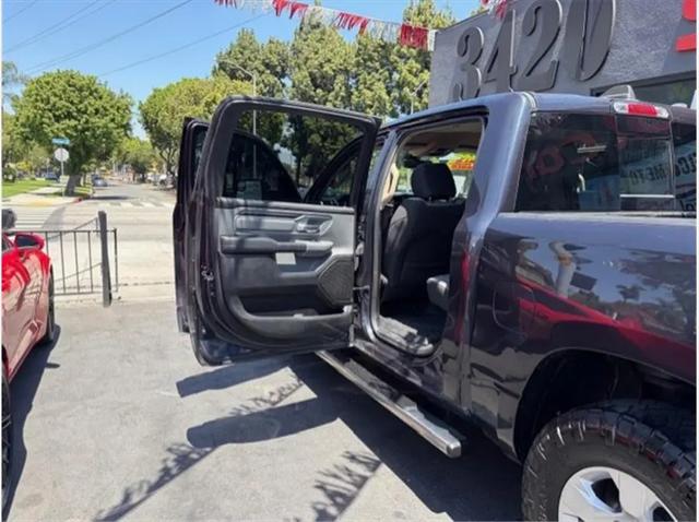 2019 Ram 1500 Big Horn/Lone Star Crew Cab 4x4 5'7" Box