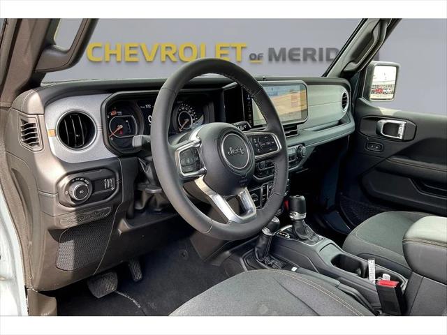 2026 Jeep Wrangler 4-Door Sahara 4x4
