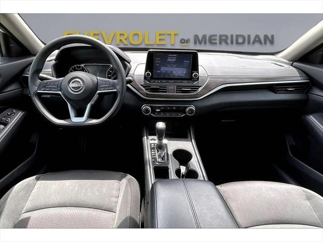 2025 Nissan Altima SV FWD