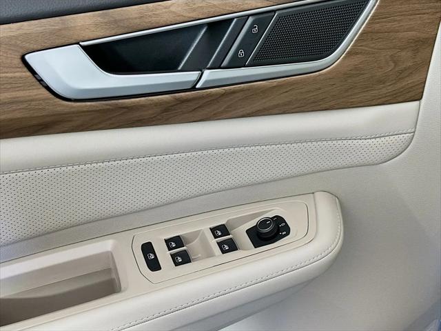 2026 Volkswagen Atlas SE