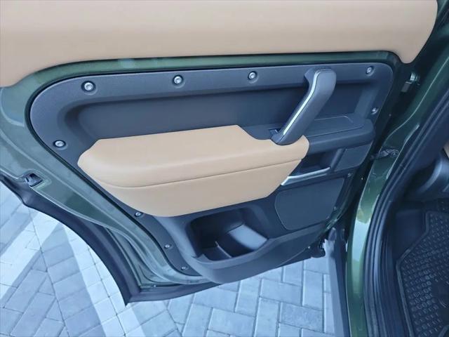2026 Land Rover Defender P400 X-Dynamic SE