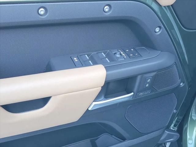 2026 Land Rover Defender P400 X-Dynamic SE