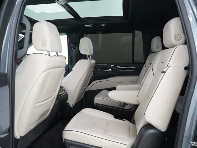 2022 Cadillac Escalade ESV 4WD Sport