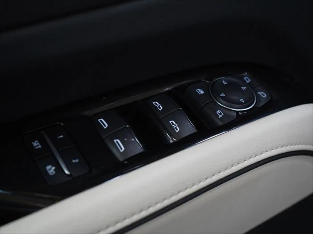 2022 Cadillac Escalade ESV 4WD Sport
