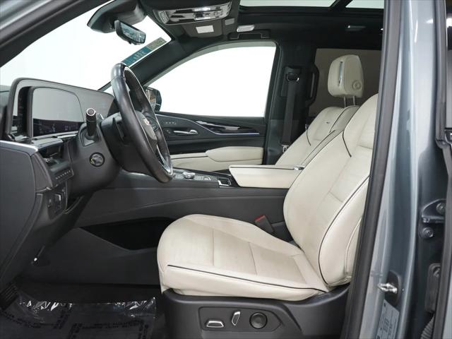 2022 Cadillac Escalade ESV 4WD Sport