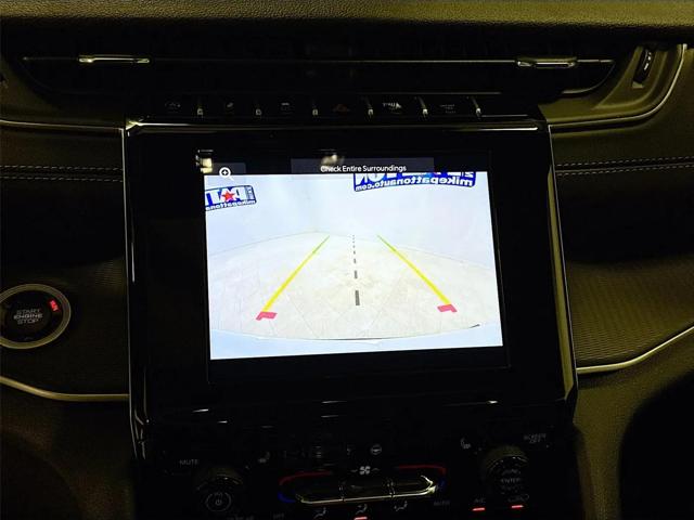 2026 Jeep Grand Cherokee L Altitude 4x2