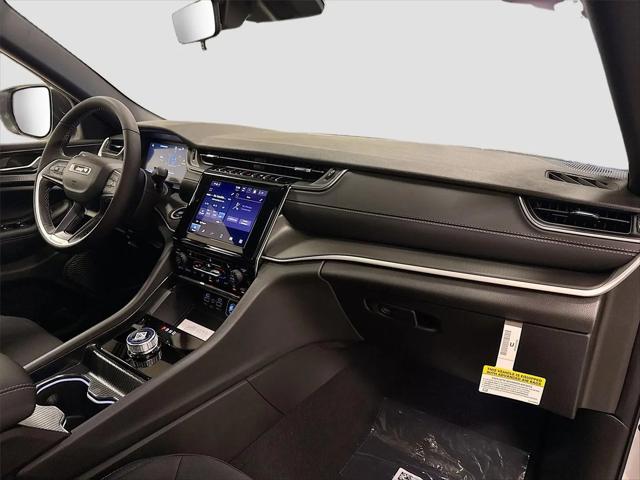2026 Jeep Grand Cherokee L Altitude 4x2