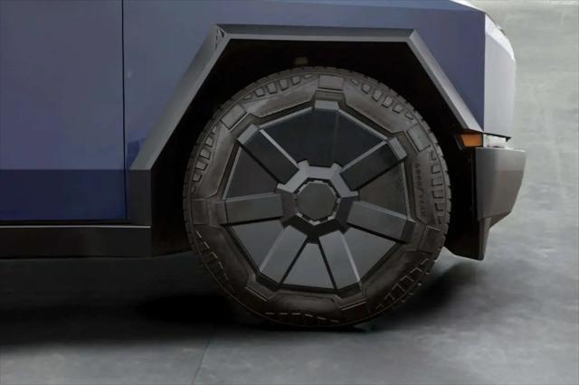 2025 Tesla Cybertruck Cyberbeast