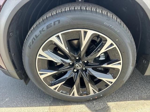 2026 Mazda X-90 Premium Plus