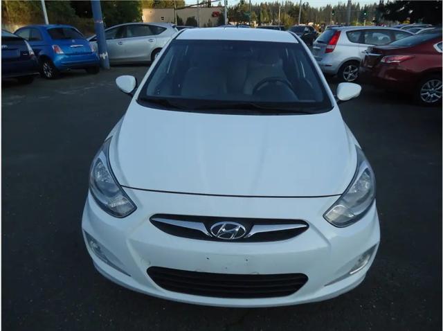 2013 Hyundai Accent SE