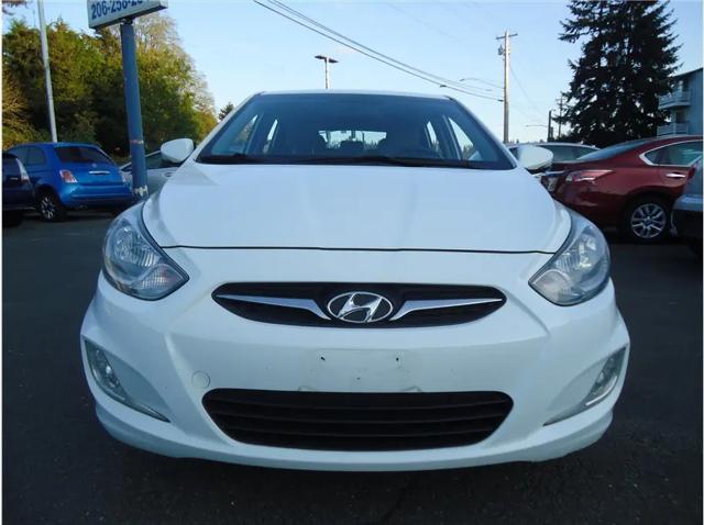 2013 Hyundai Accent SE