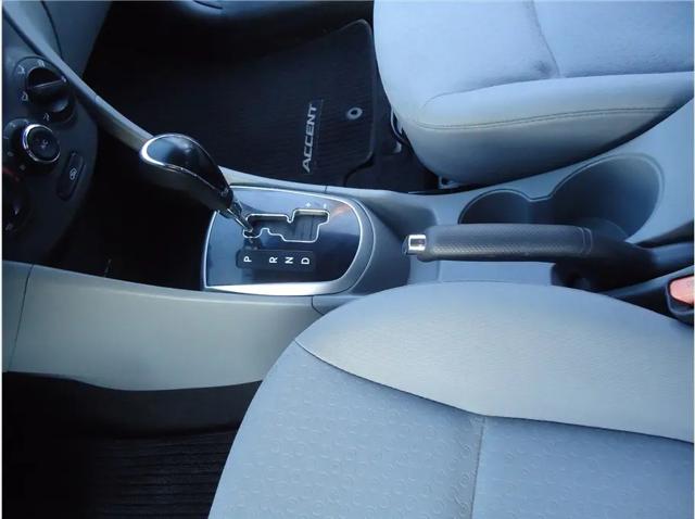 2013 Hyundai Accent SE